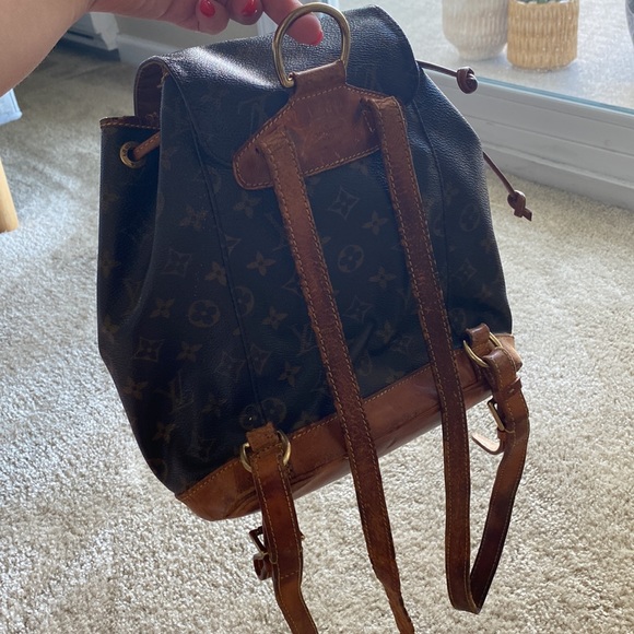 Louis Vuitton Montsouris Backpack - Picture 3 of 10